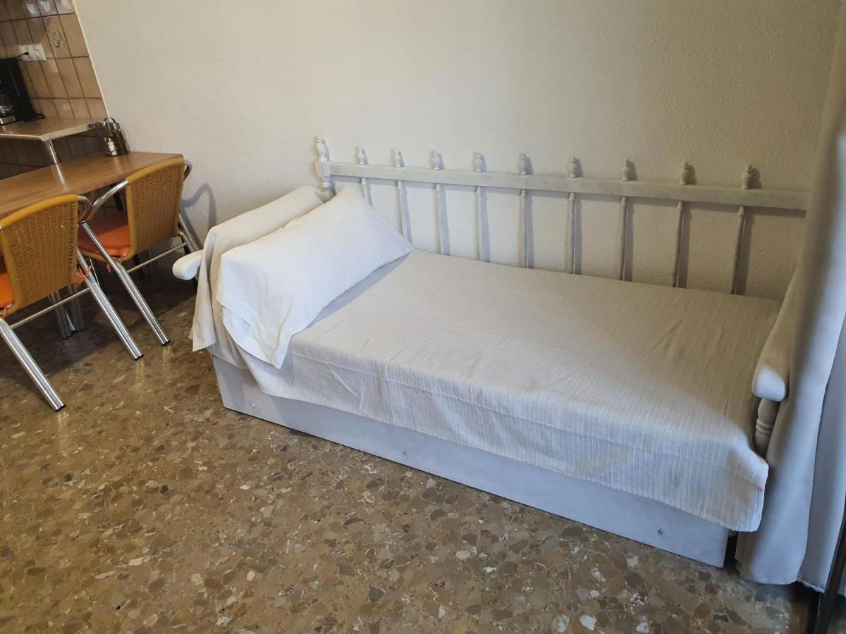 Vintage Benidorm Apartment Екстериор снимка
